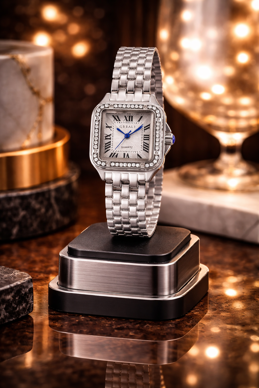 Montre Élégance Royale – Bracelet Joaillier & Cadran Romains