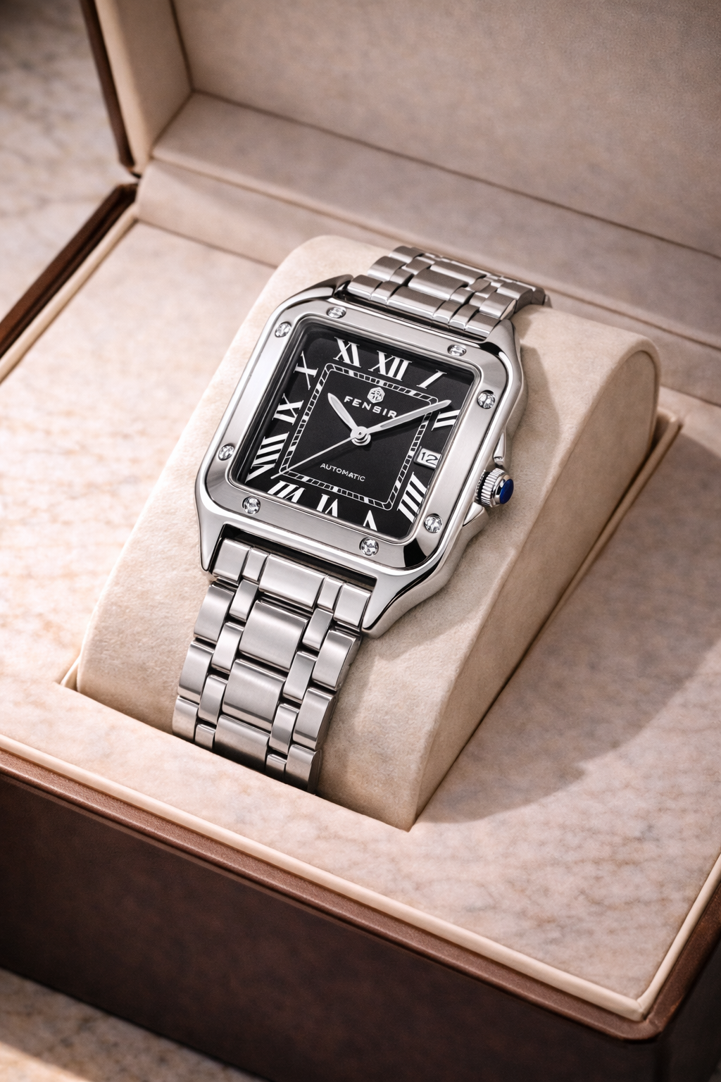 Montre Signature Carrée – Bracelet Intégré & Cadran Texturé